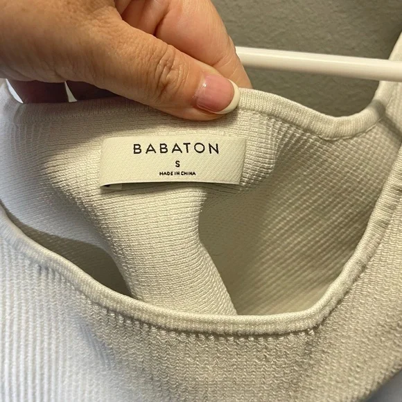 Aritzia Babaton Women’s Sculpt Knit Ribbed Square‎ Neck Cropped Tank White SZ S - Picture 4 of 4